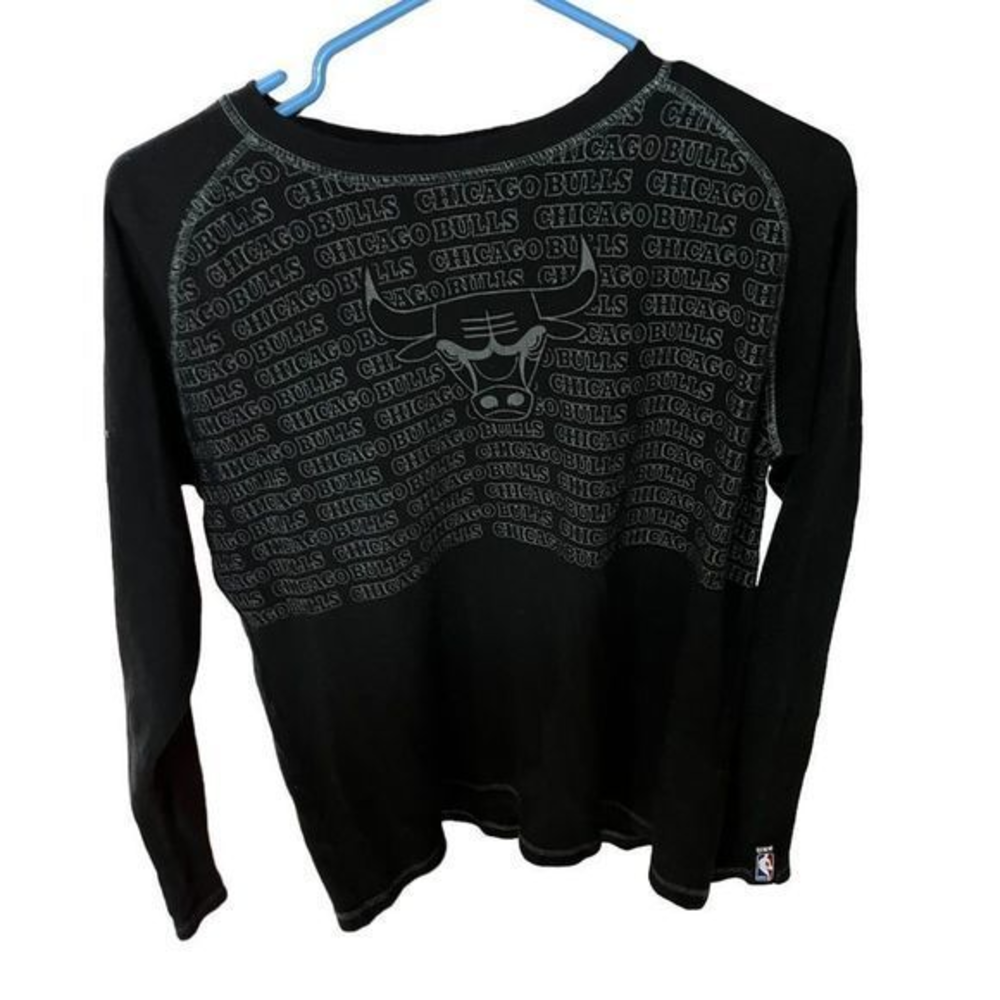 NBA Chicago Bulls pullover sweater size medium‎